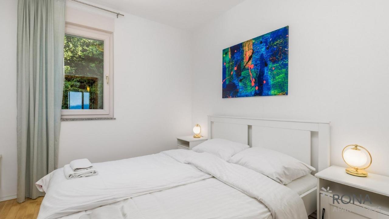 Ičići Rona Spacious Apartment With A Panoramic View מראה חיצוני תמונה